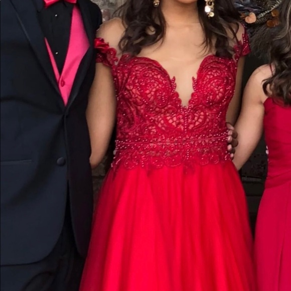 Red prom dress from vonmaur - Picture 1 of 1